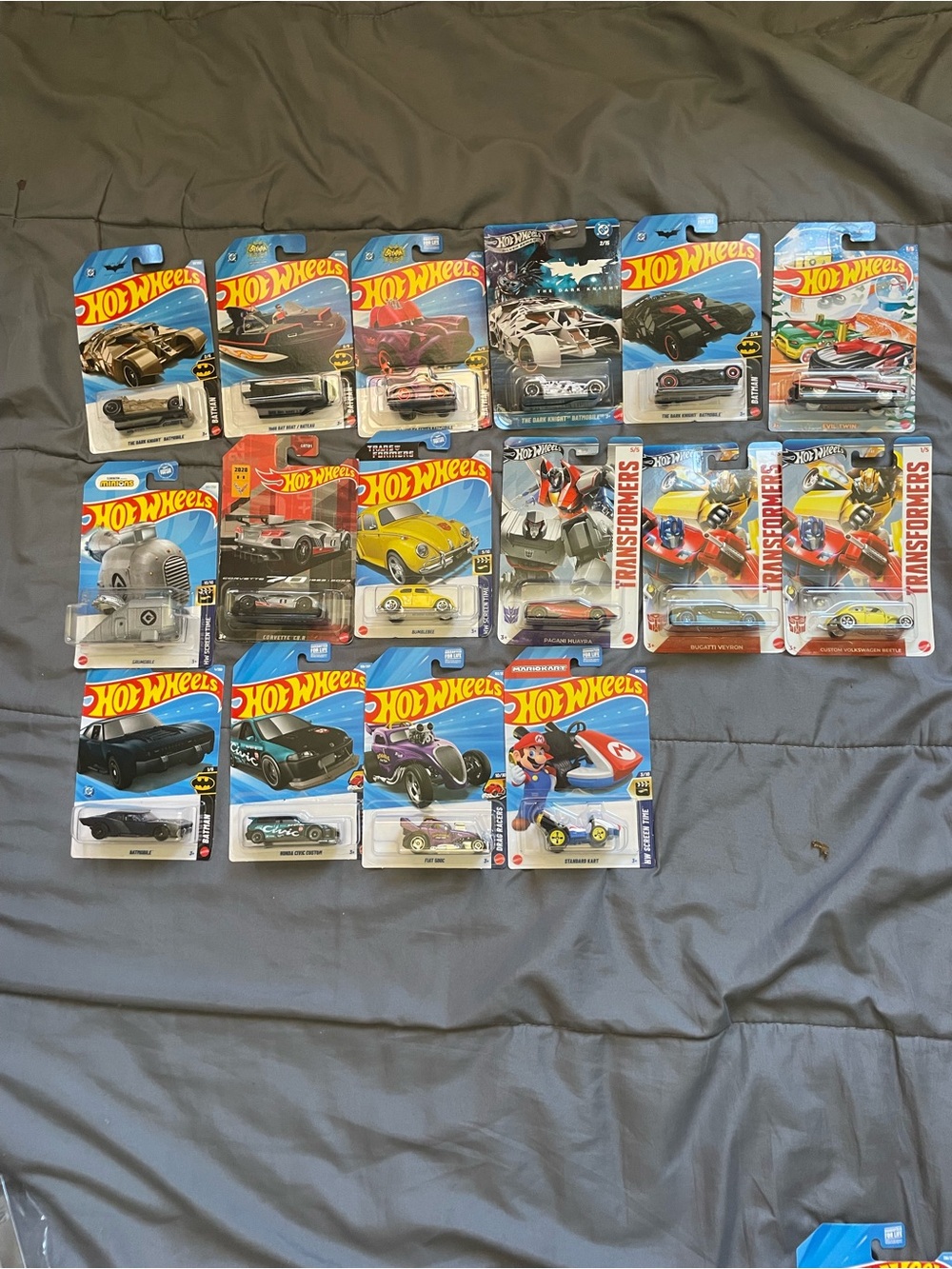 Hotwheels lot of 16